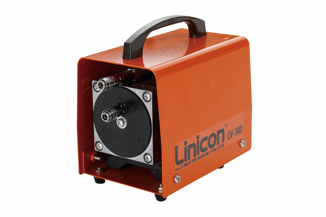 吸引ポンプ（小）, （大）